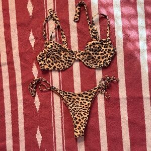 Monday swimwear Bikini Set (read description)